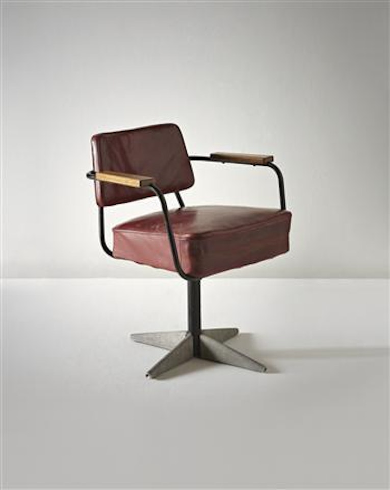 Swiveling office chair, model no. 353 by Jean Prouvé