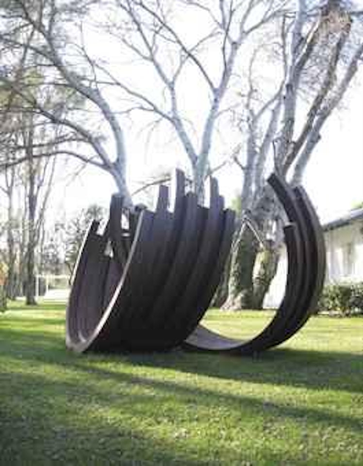 209.5 Arc x 14 by Bernar Venet