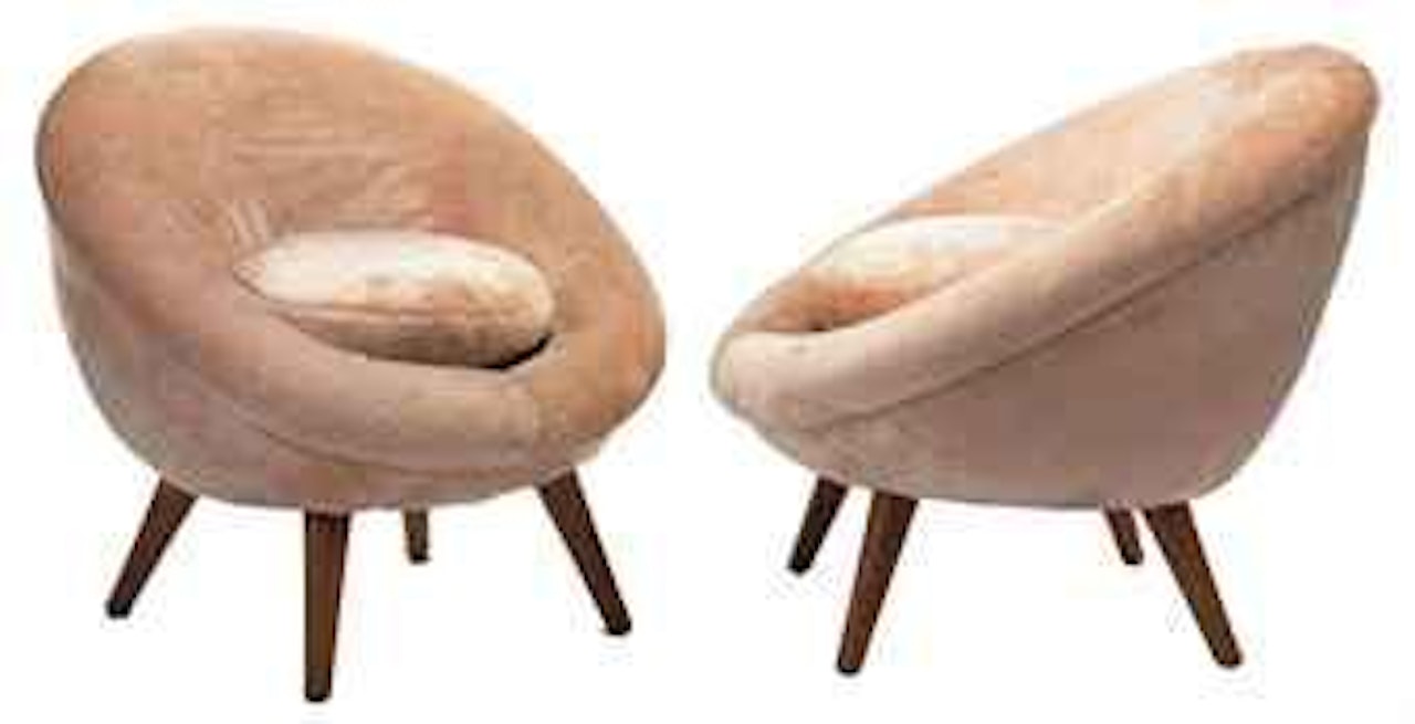 A Pair of Upholstered Oak Oeuf Chairs by Jean Royere