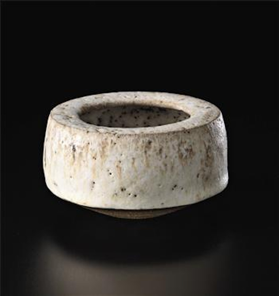 Speckled white glaze pot with enclosed rim by Lucie Rie