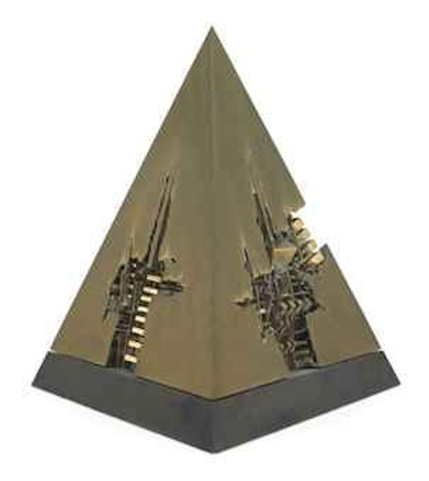 Piramide by Arnaldo Pomodoro