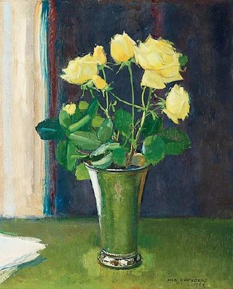 Still life with yellow roses in silver vase by Olle Hjortzberg