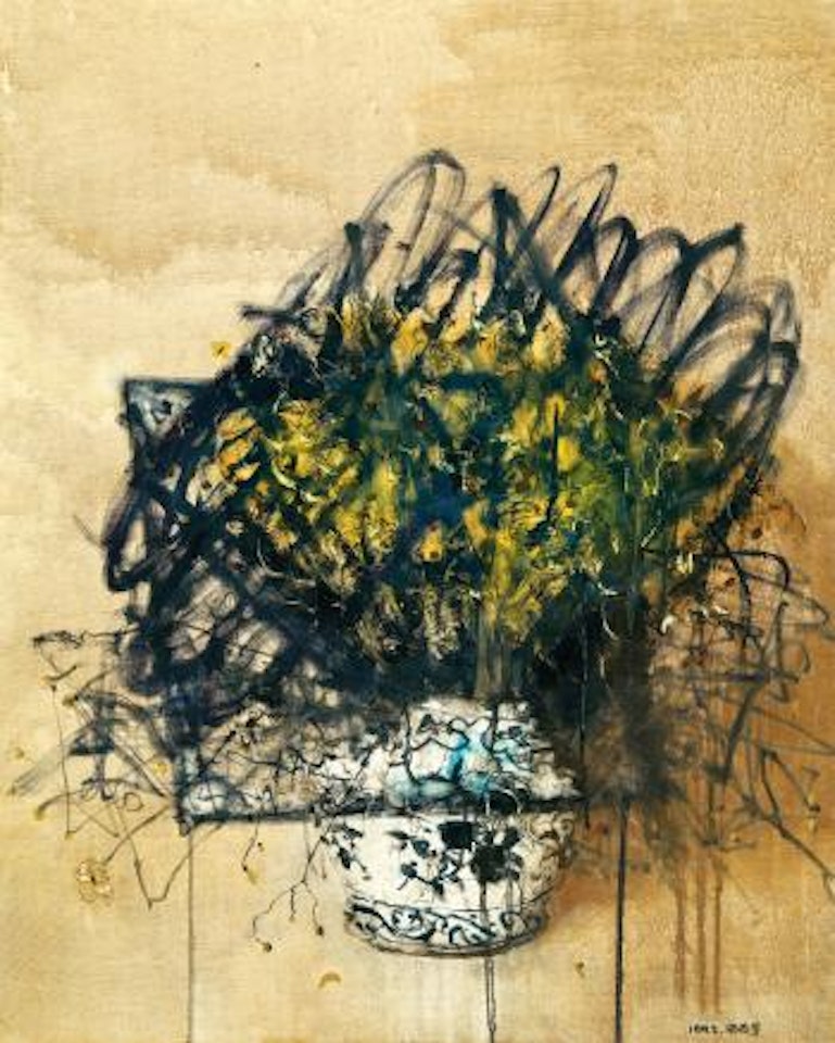 Vase of flowers by Zhou Chunya