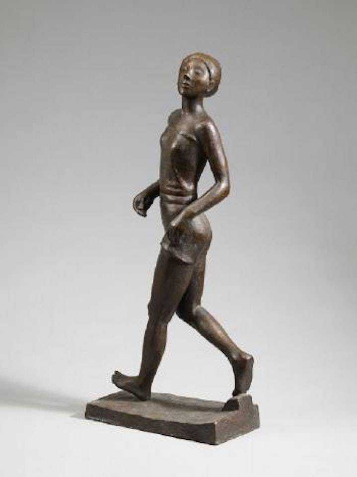 Läuferin im Ziel by Gerhard Marcks