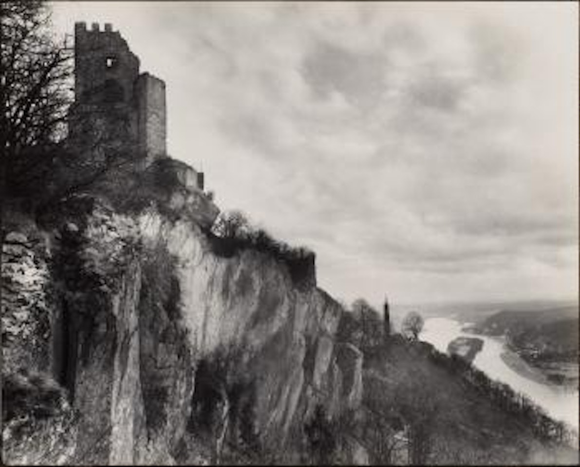 Siebengebirge mit Drachenfels und Rheintal by August Sander