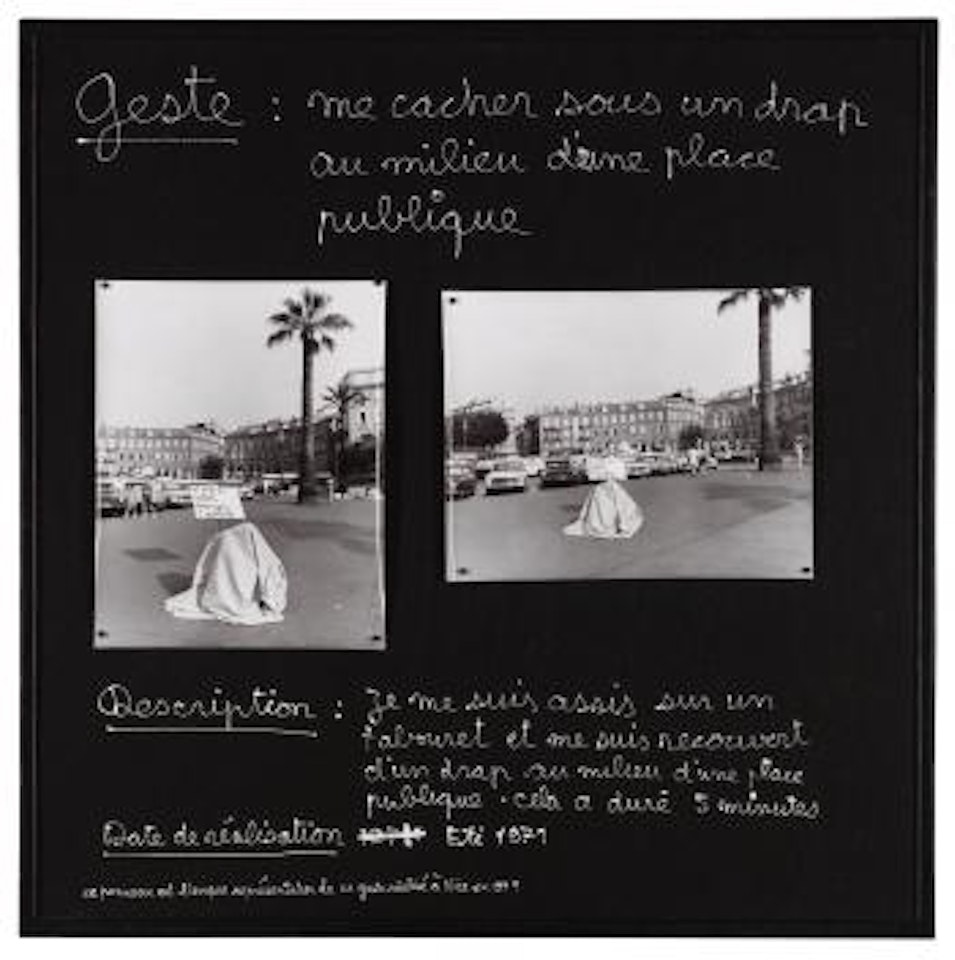 Geste: Me Cacher Sous Un Drap Au Milieu D'une Place Publique by Ben Vautier