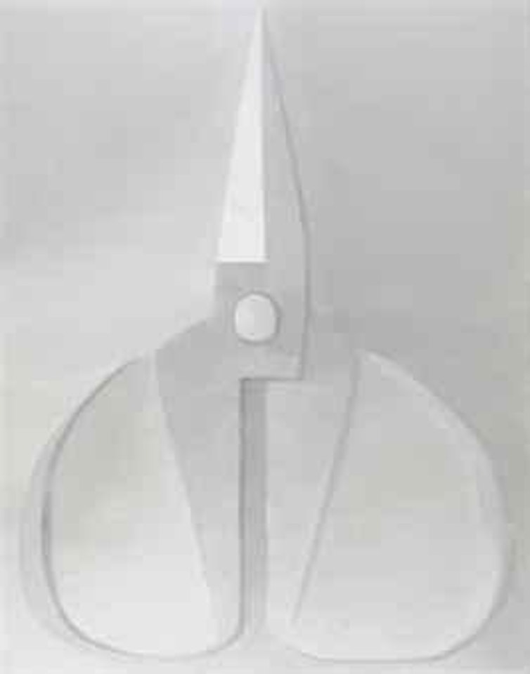 Standing Grey Scissors by Mao Xuhui