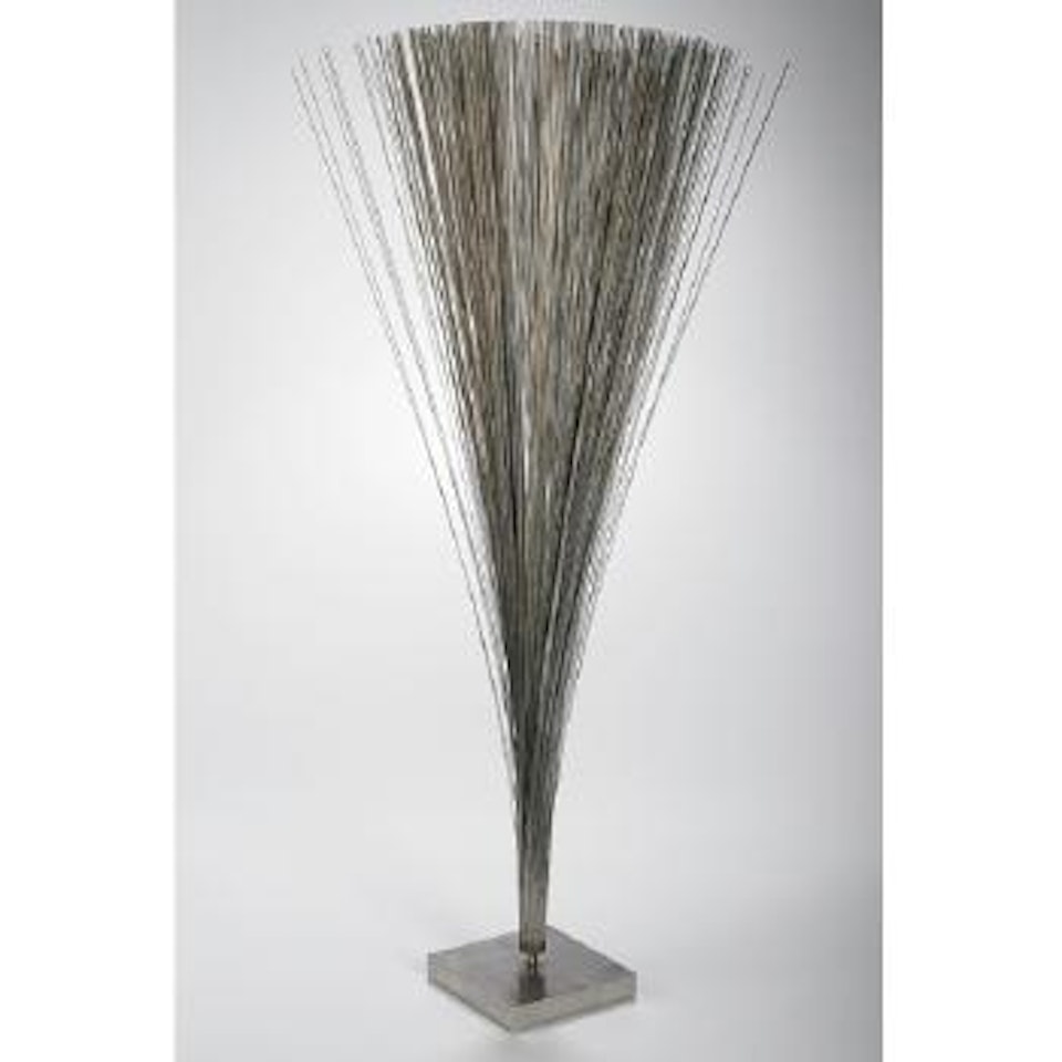 Spray sculpture by Harry Bertoia
