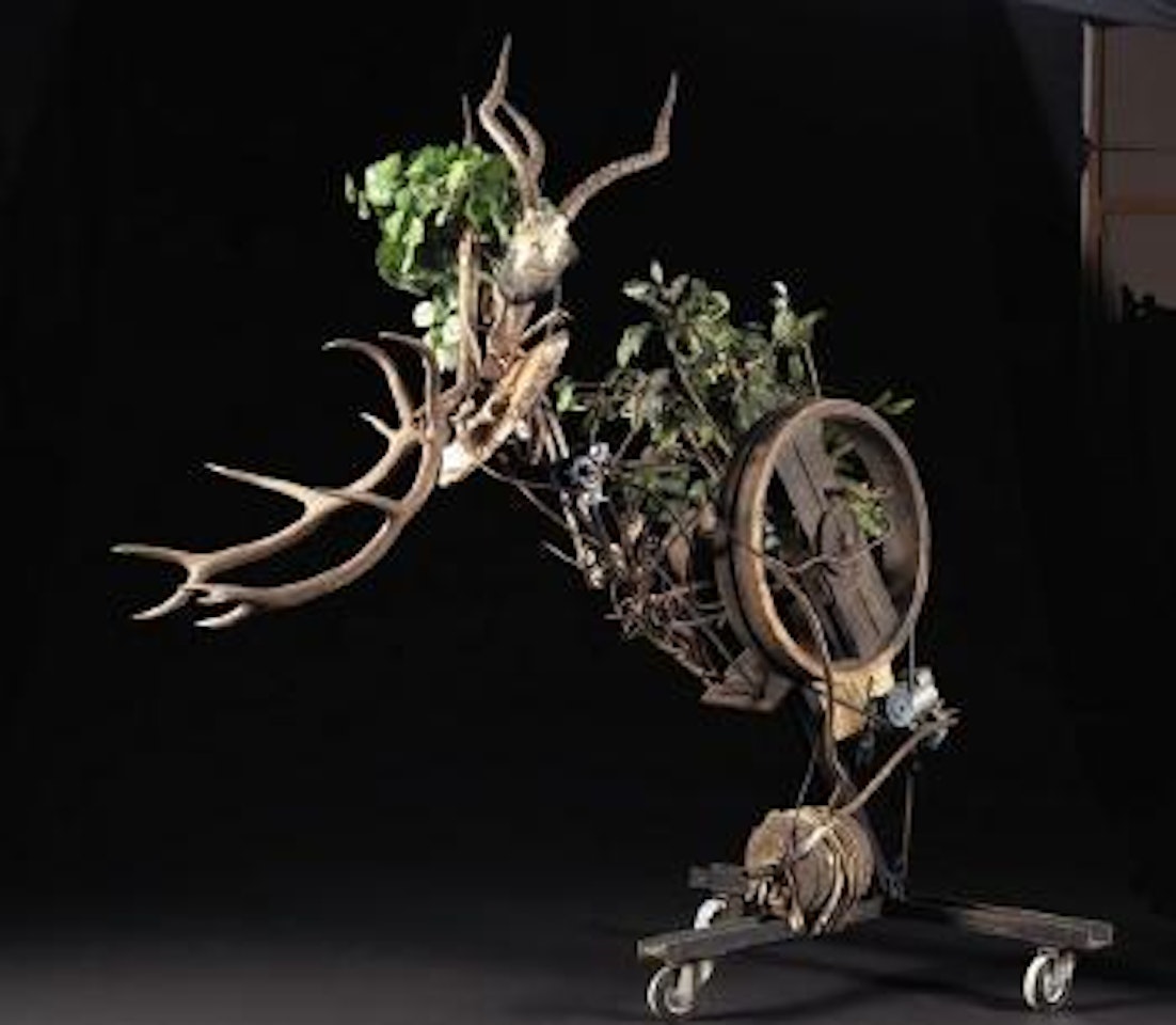 De la chasse, cato l'africain by Jean Tinguely