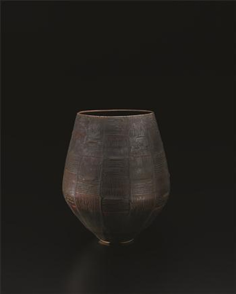 Vase form by Lucie Rie