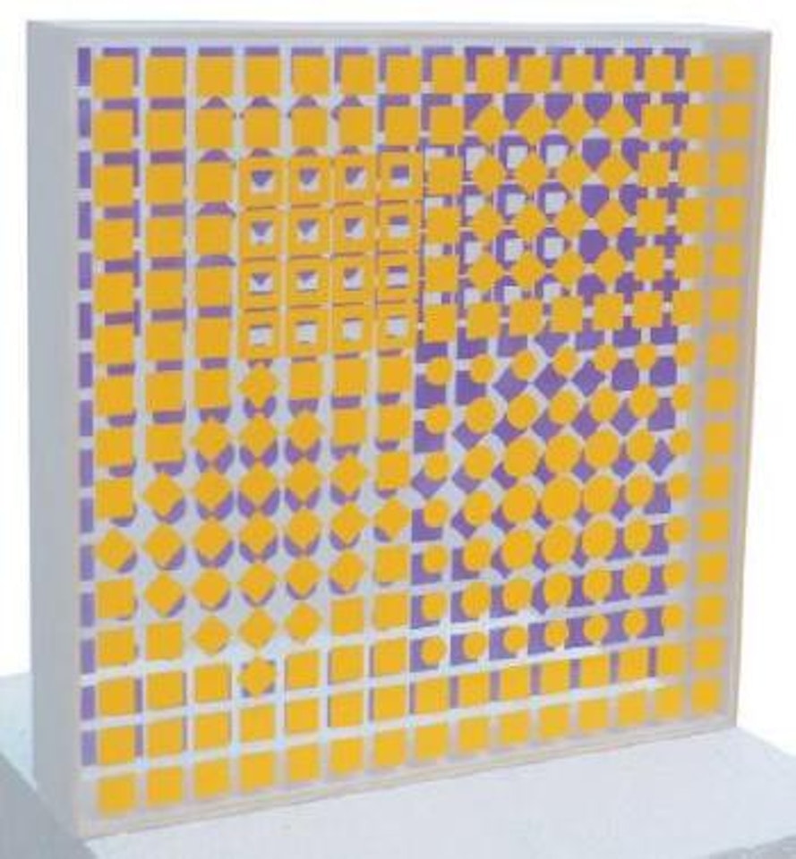 Sculpture biface by Victor Vasarely