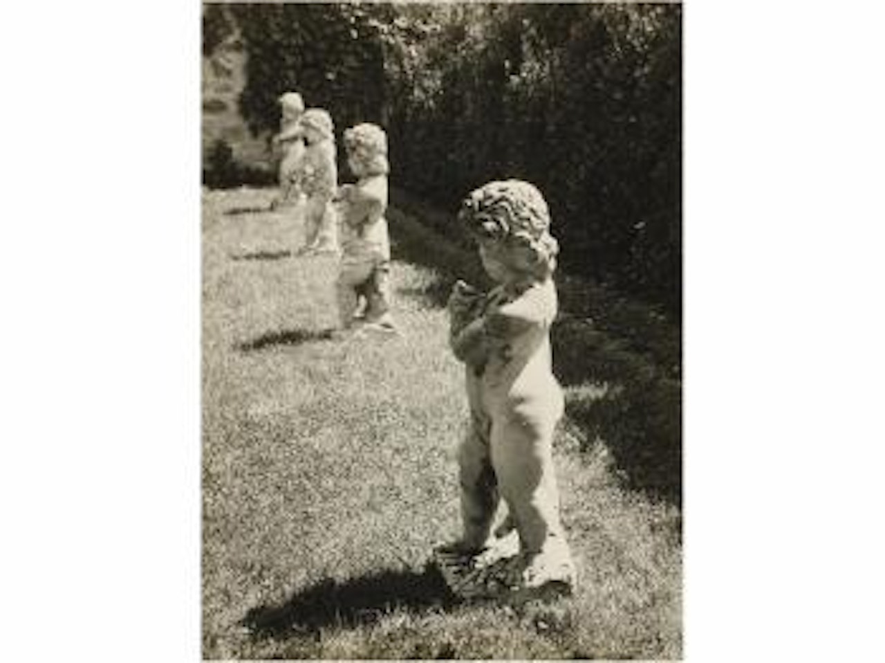 Querubines by Man Ray