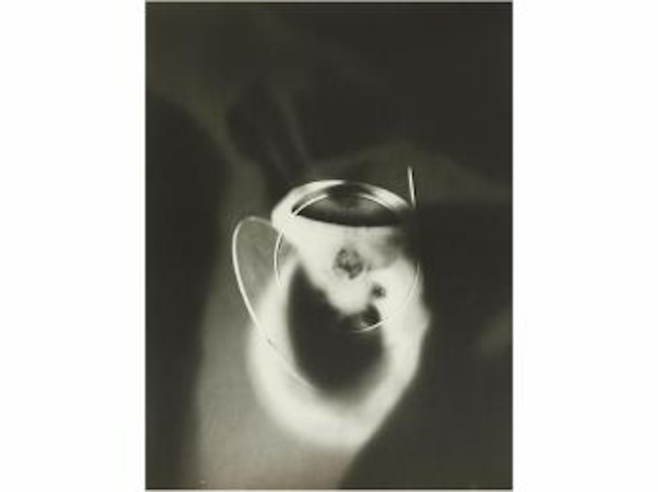 Rayograma by Man Ray