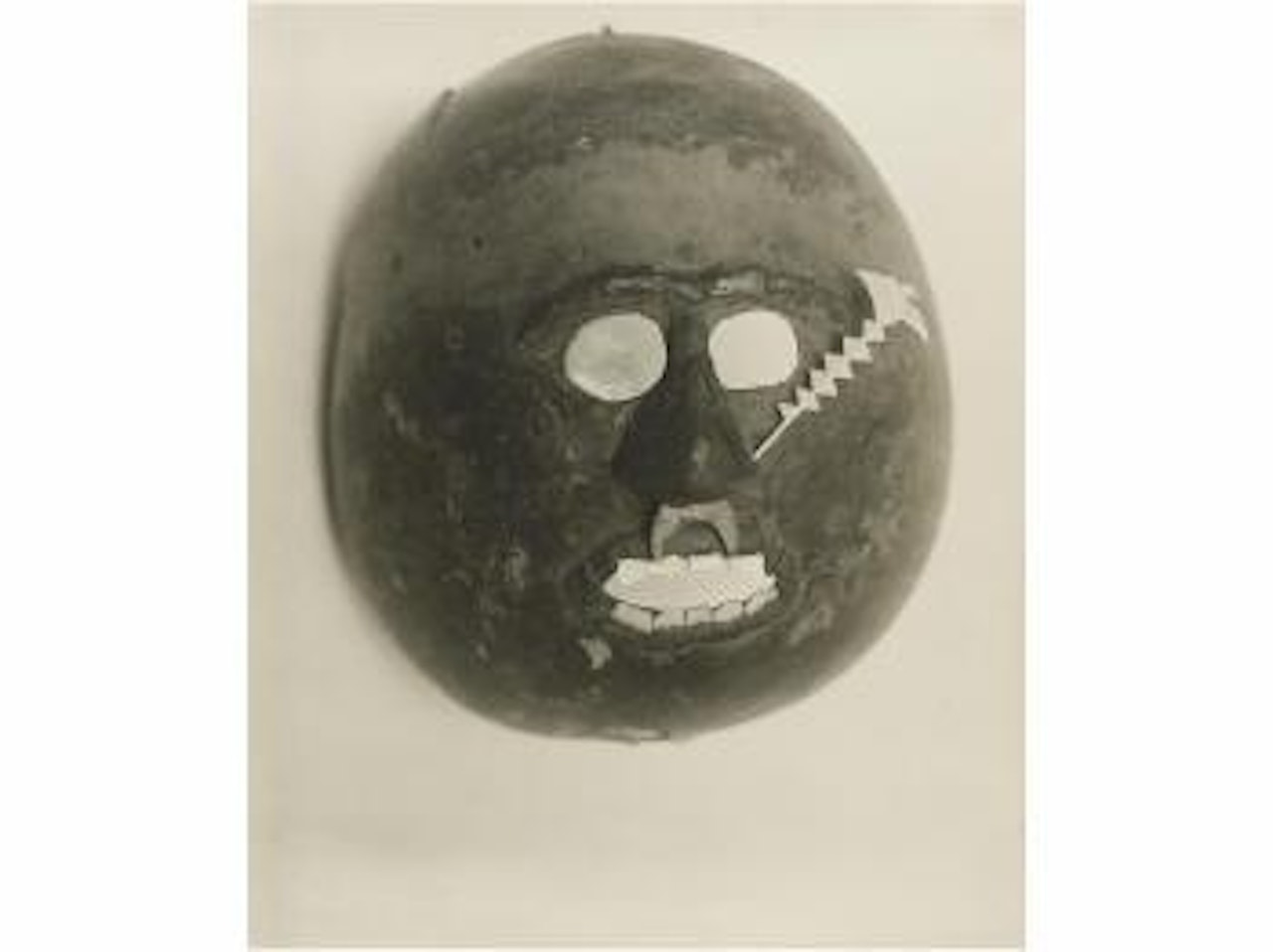 Máscara Katukina by Man Ray