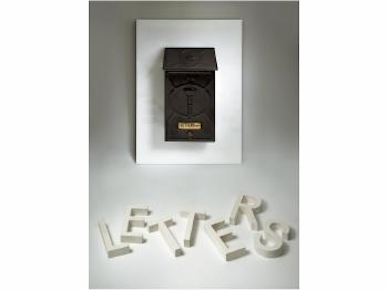 Buzón, caja de letras by Man Ray