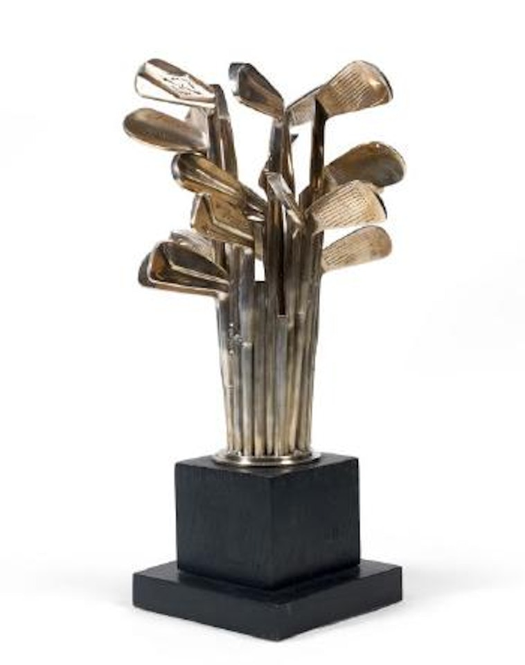 Trophée de clubs de golf by Arman