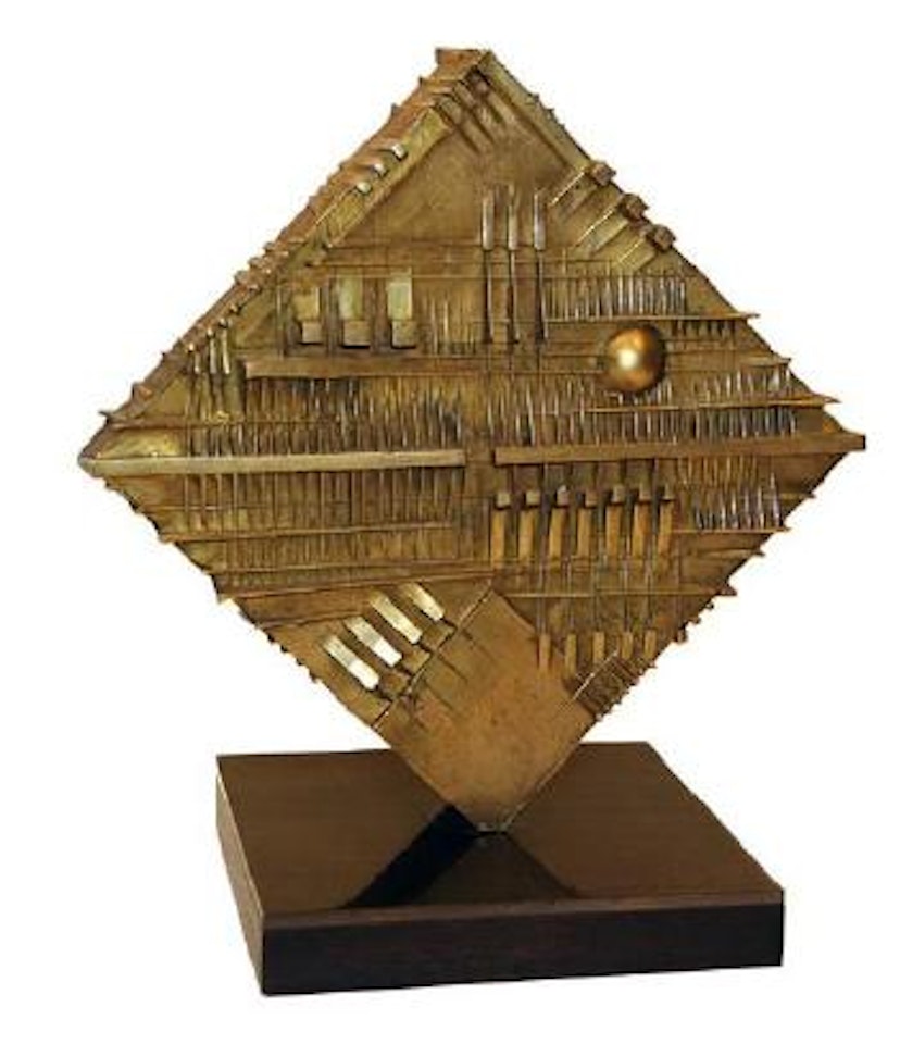 Romboide by Arnaldo Pomodoro