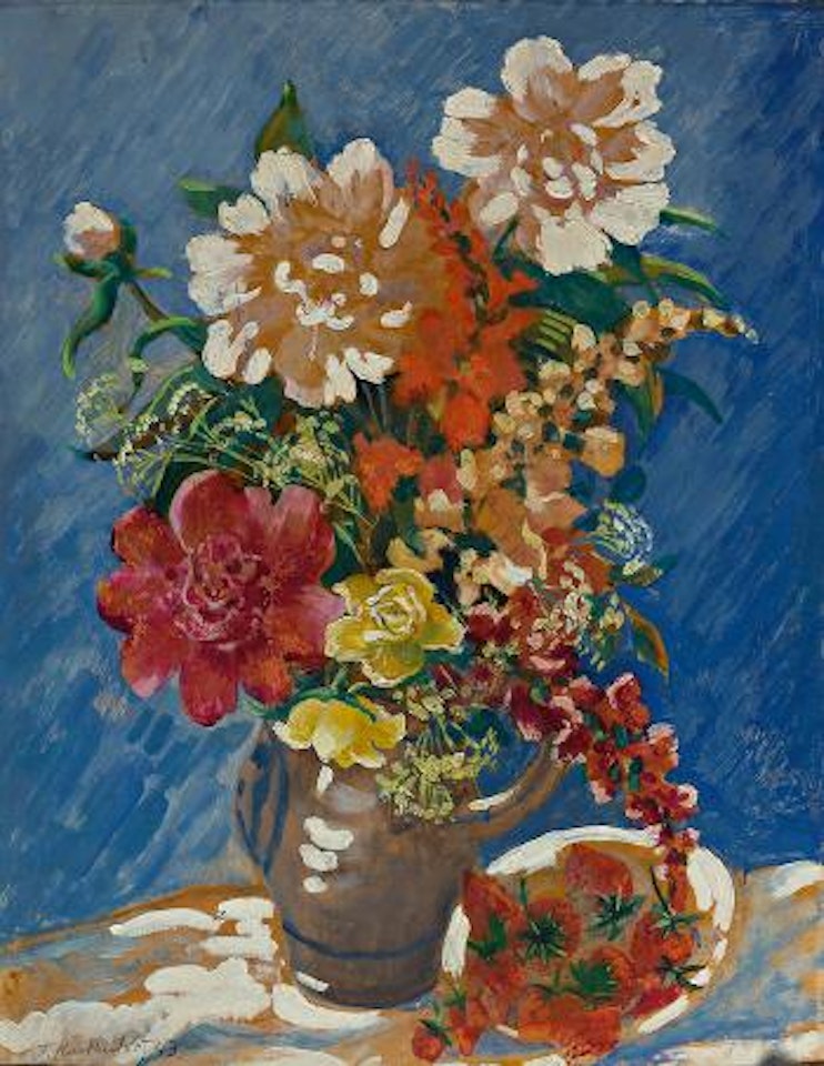 Stilleben mit prächtigem Blumenstrauß in irdener Vase und umgekippter Erdbeerschale by Franz Heckendorf