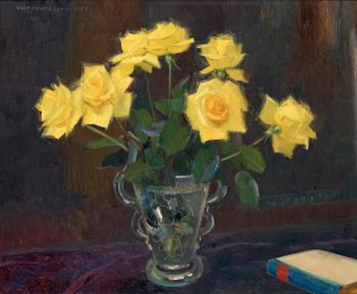Still life with yellow roses by Olle Hjortzberg