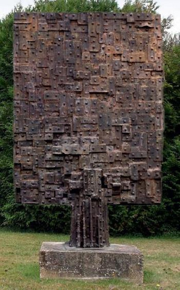 Hommage à Eiffel by César