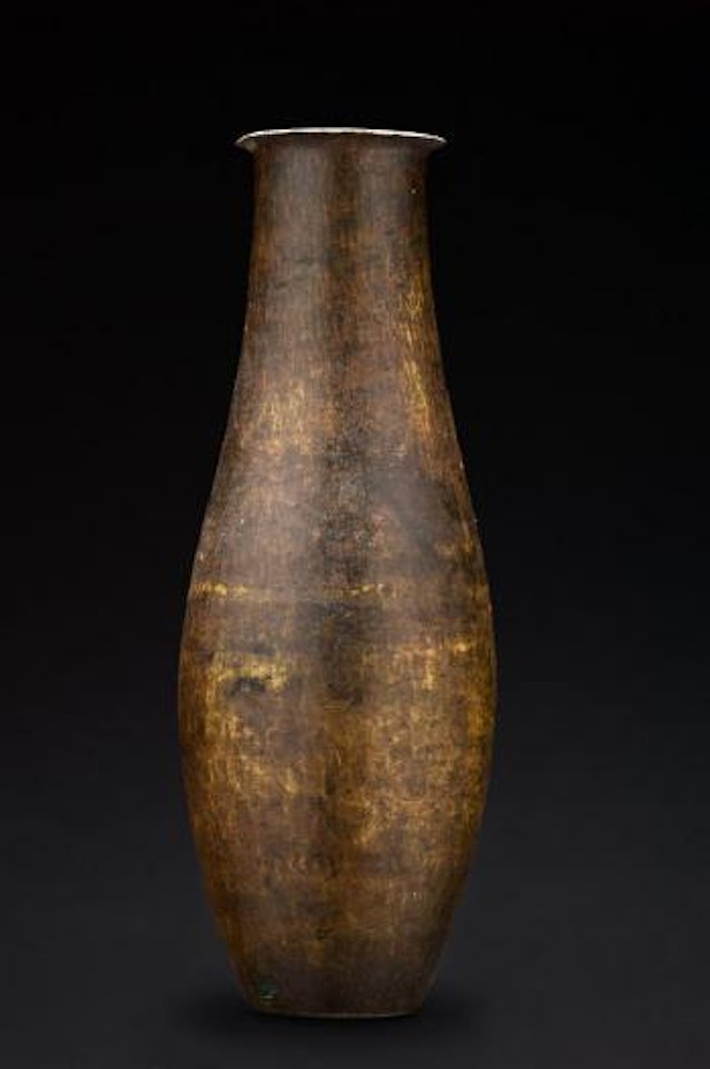Vase en dinanderie de Maillechort by Jean Dunand