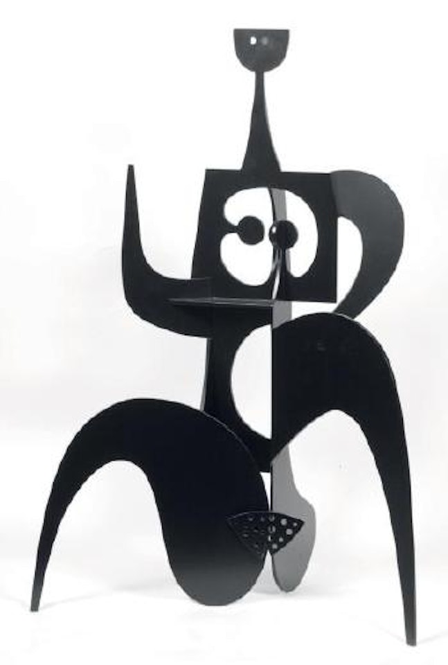 Marathonienne by Philippe Hiquily