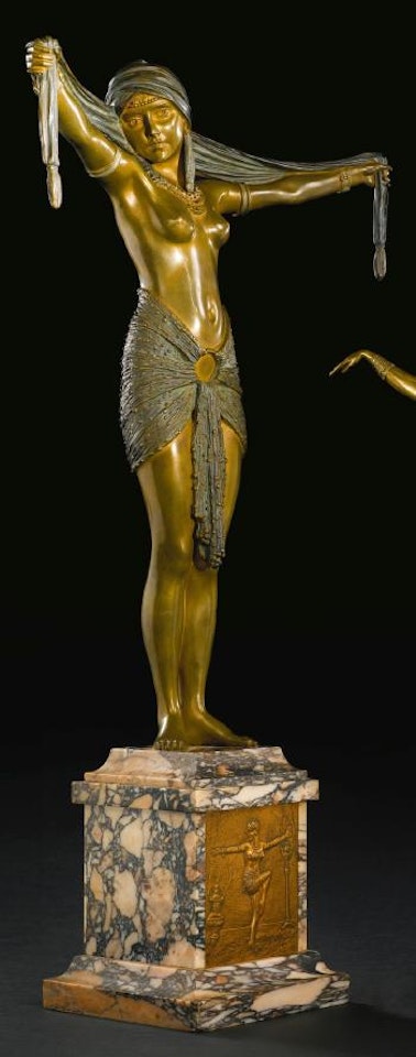 Danseuse à L'écharpe by Demetre Chiparus