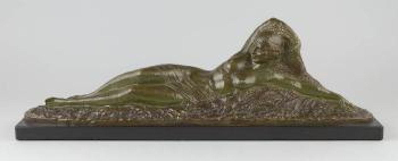 Nu allongé dans les blés by Demetre Chiparus
