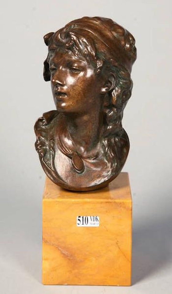 Buste de Suzon by Auguste Rodin