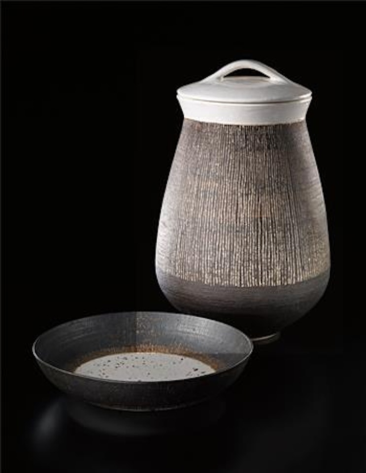 Large lidded pot by Lucie Rie