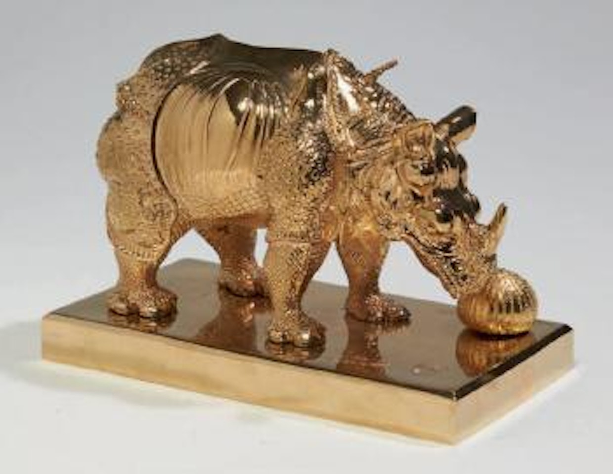 Rhinocéros habillé en dentelles by Salvador Dali
