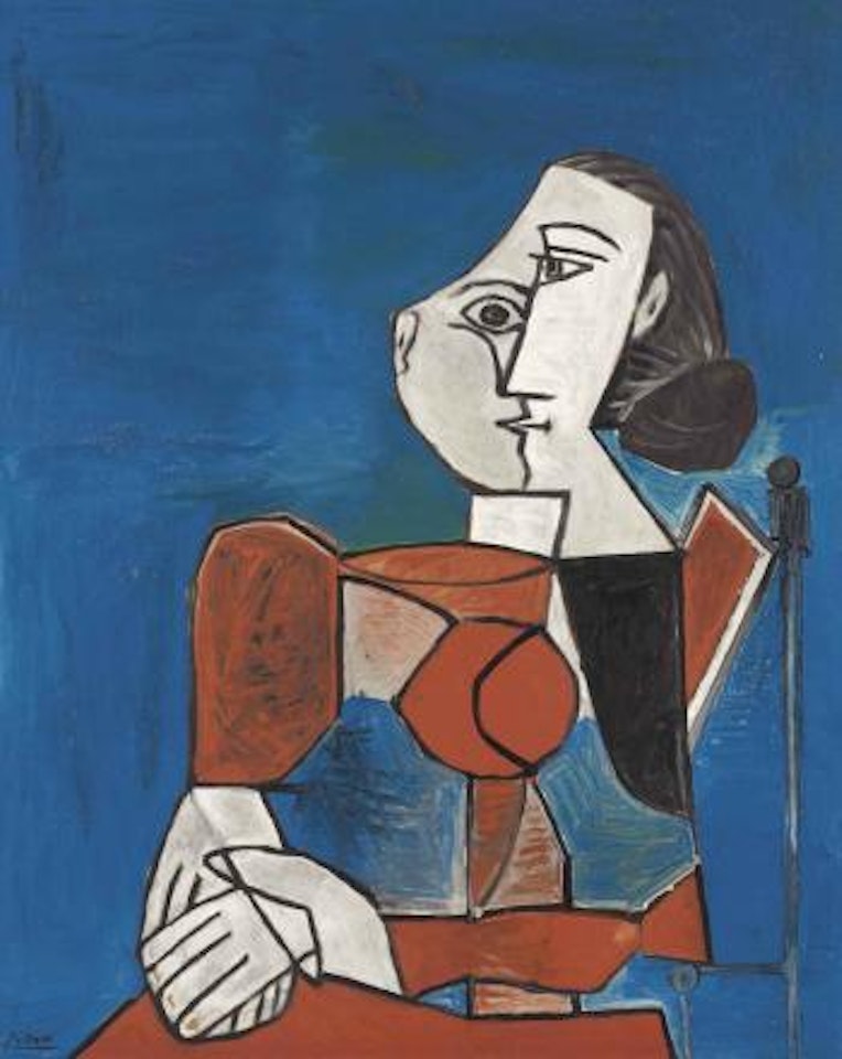 Femme assise en costume rouge sur fond bleu by Pablo Picasso