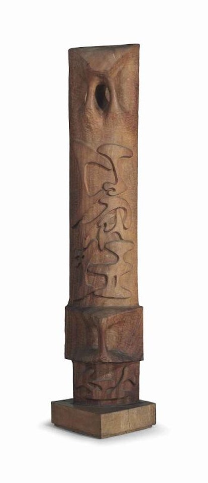 Colonne De Mémoire by Agustin Cardenas