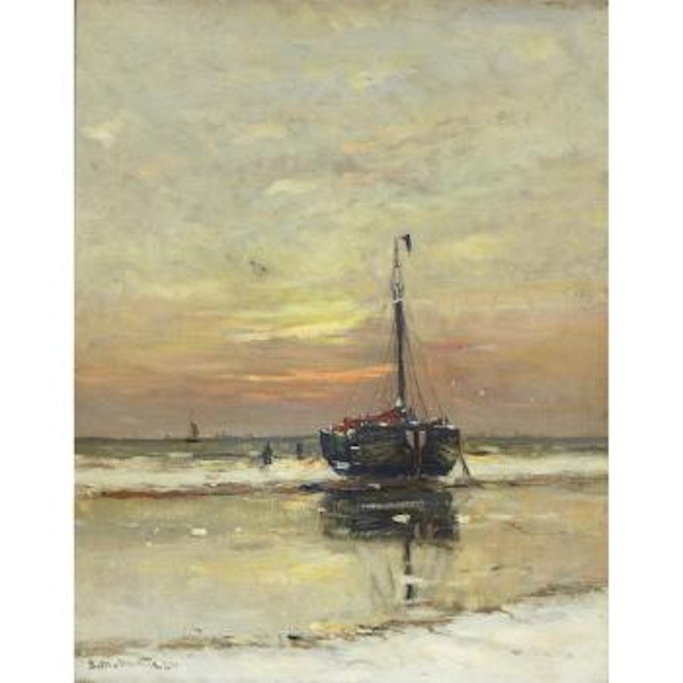 Bomschuit and fishermen on the beach by Gerhard Arij Ludwig Morgenstjerne Munthe