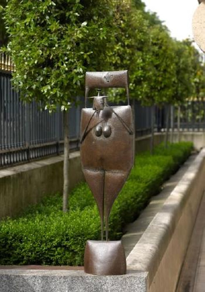 Le Lardon by Philippe Hiquily