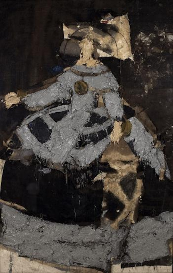 Reina Dona Mariana en grises by Manolo Valdés