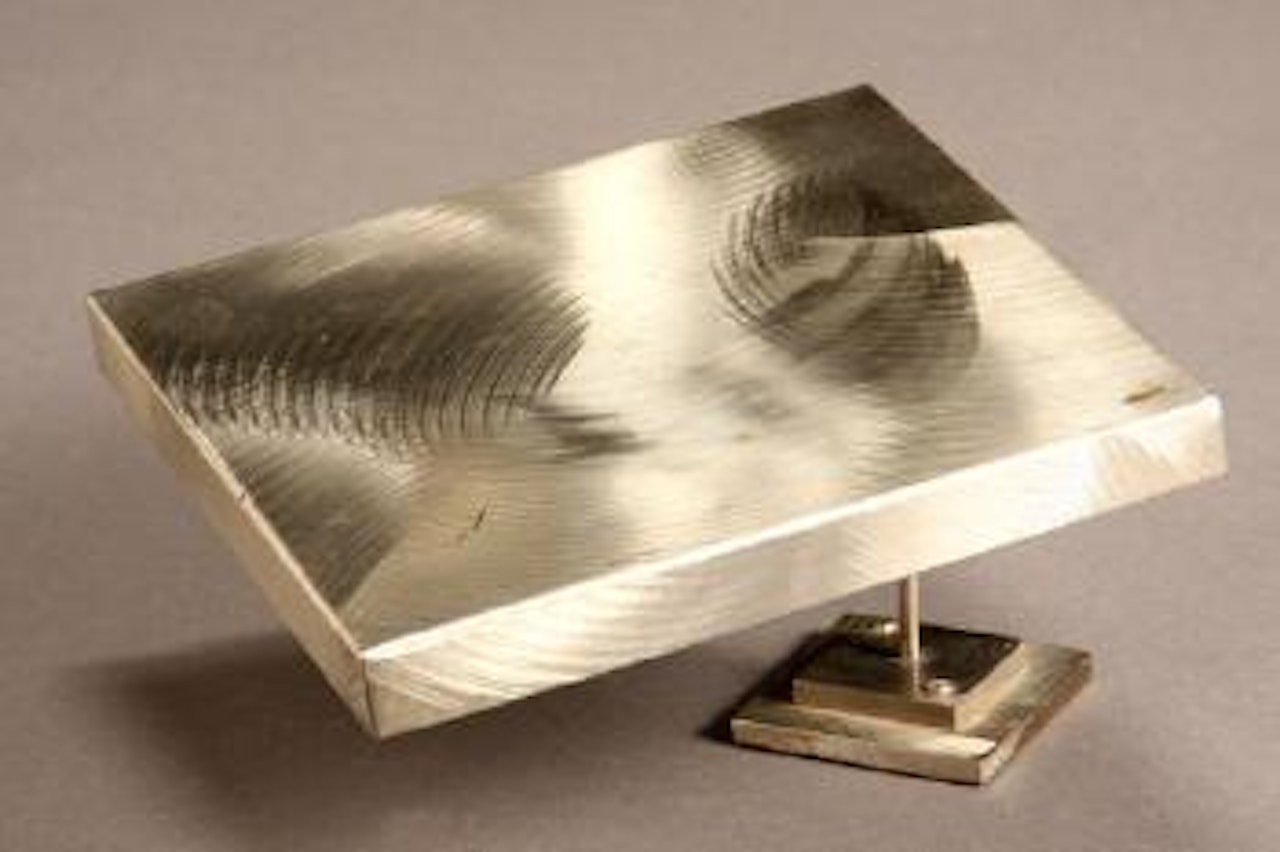 One place horizontal III by George Rickey