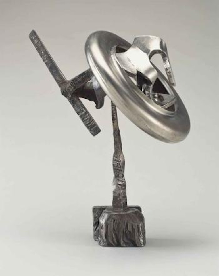 Raindrop Omphalos by Mark di Suvero