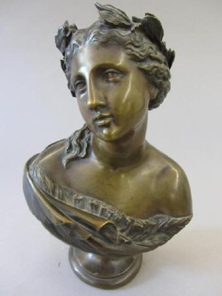 Buste de femme by Mathurin Moreau