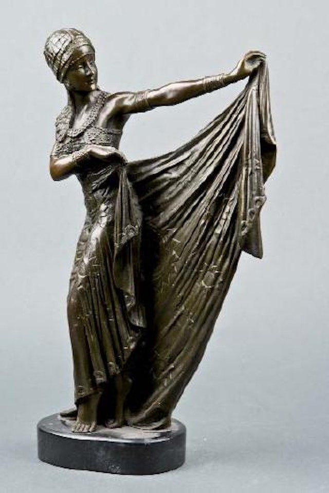 Bailarina oriental by Demetre Chiparus