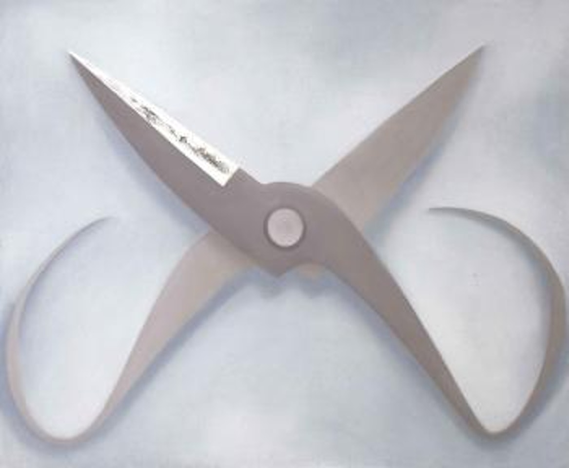 Opened Scissors in Charcoal Grey by Mao Xuhui