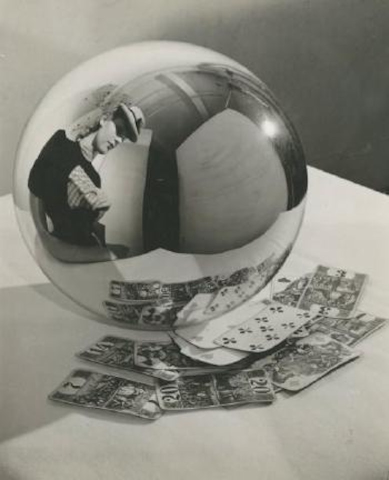 Glamour by André Kertész