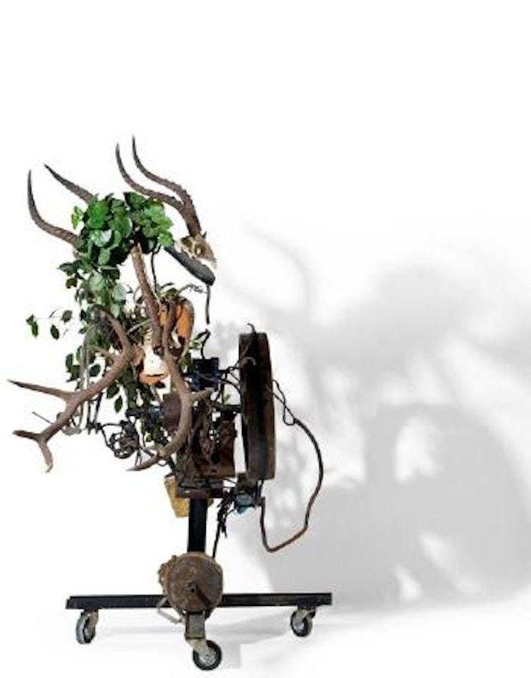 La chasse by Jean Tinguely