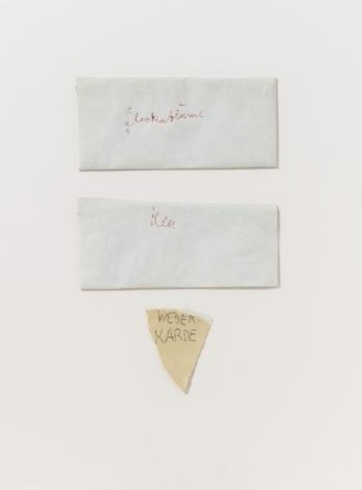 Ohne Titel (Glockenblume, Klee, Weberkarde) by Joseph Beuys