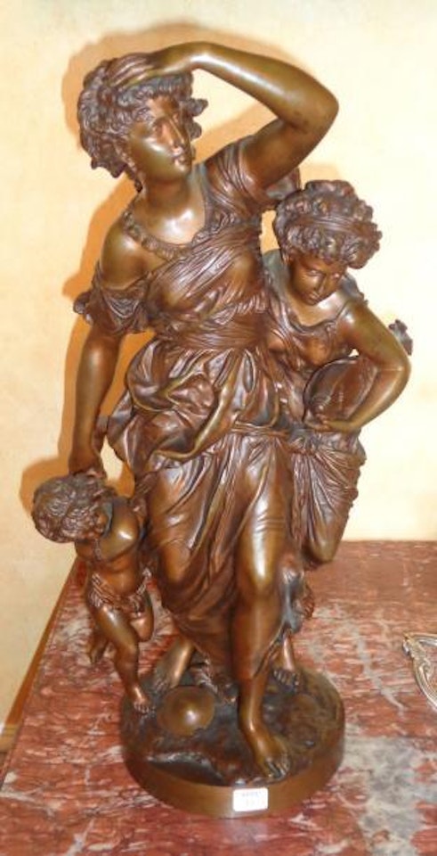 Femme, fille à la cithare et un amour, cymbales au sol by Mathurin Moreau