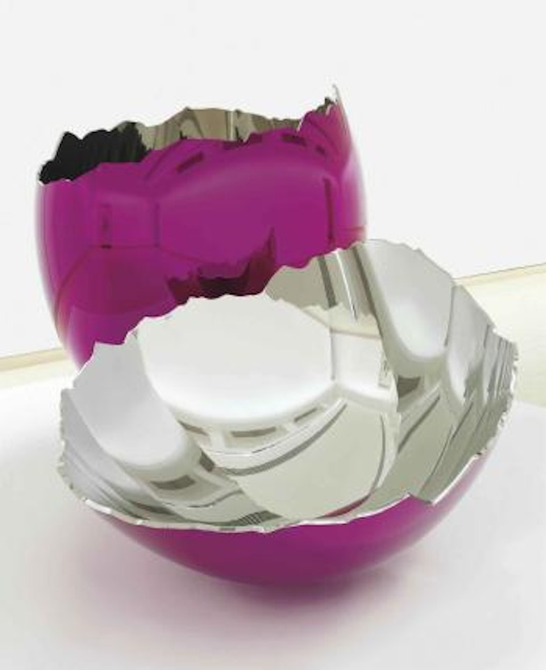 Cracked Egg (Magenta) by Jeff Koons