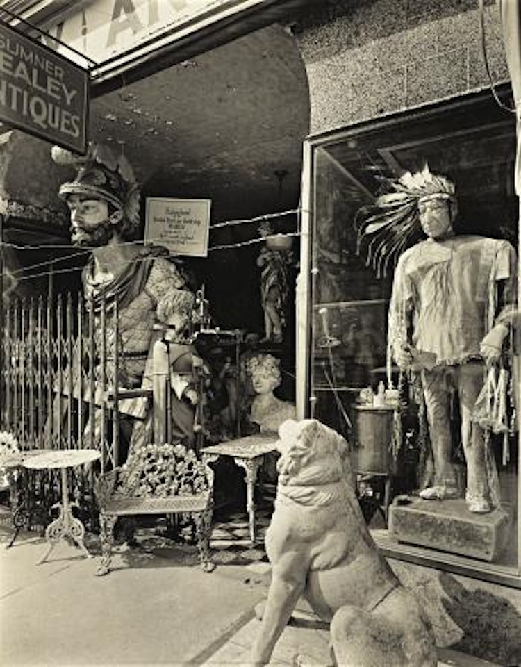 Sumner healey antique Shop by Berenice Abbott