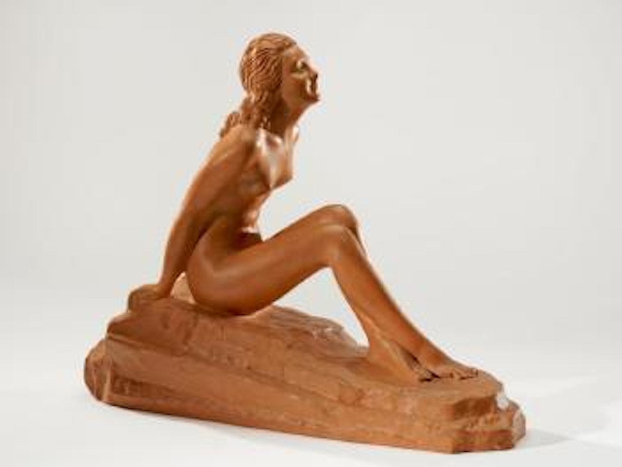 Femme nue assise by Demetre Chiparus