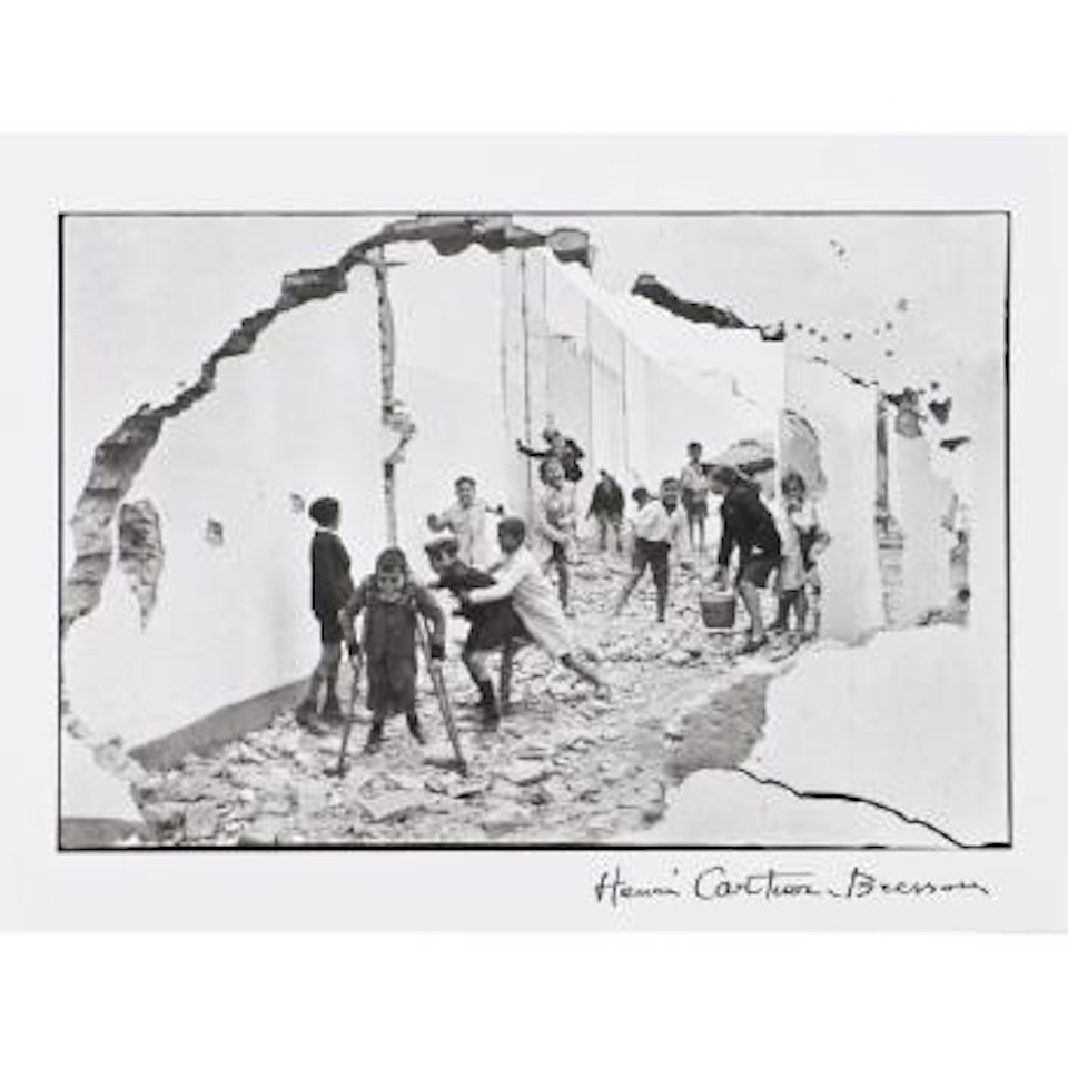 Séville, Espagne by Henri Cartier-Bresson