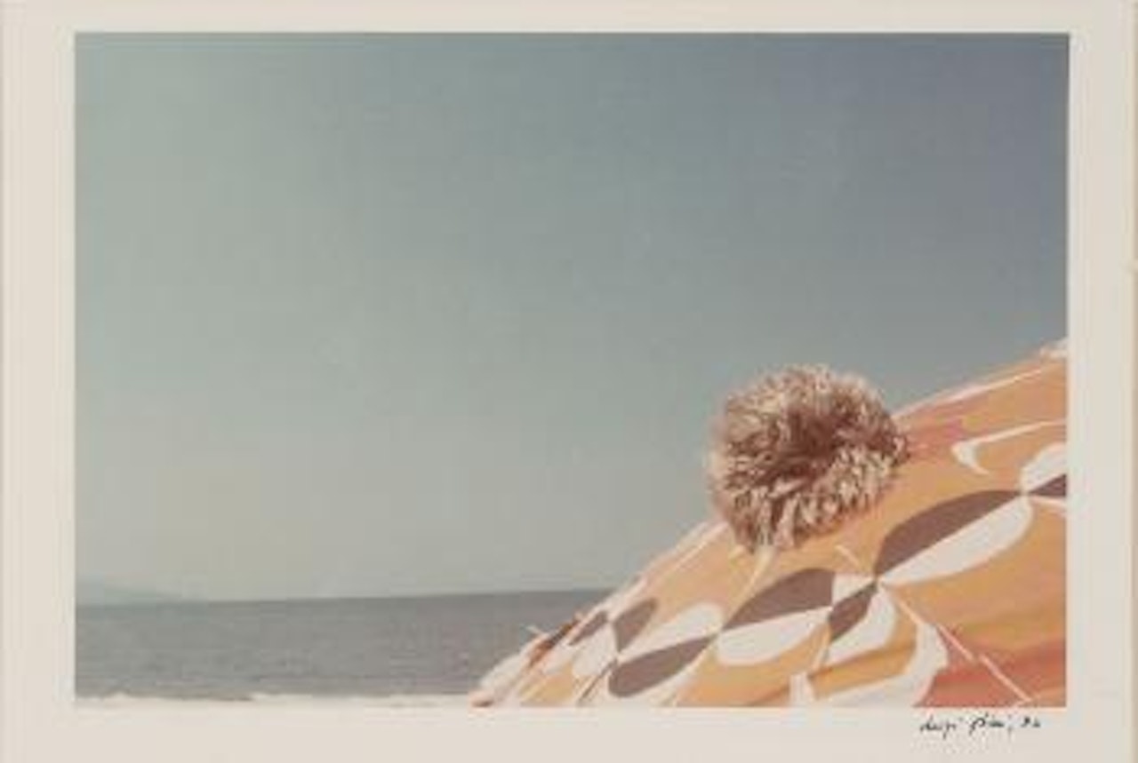 Ombrellone in riviera by Luigi Ghirri